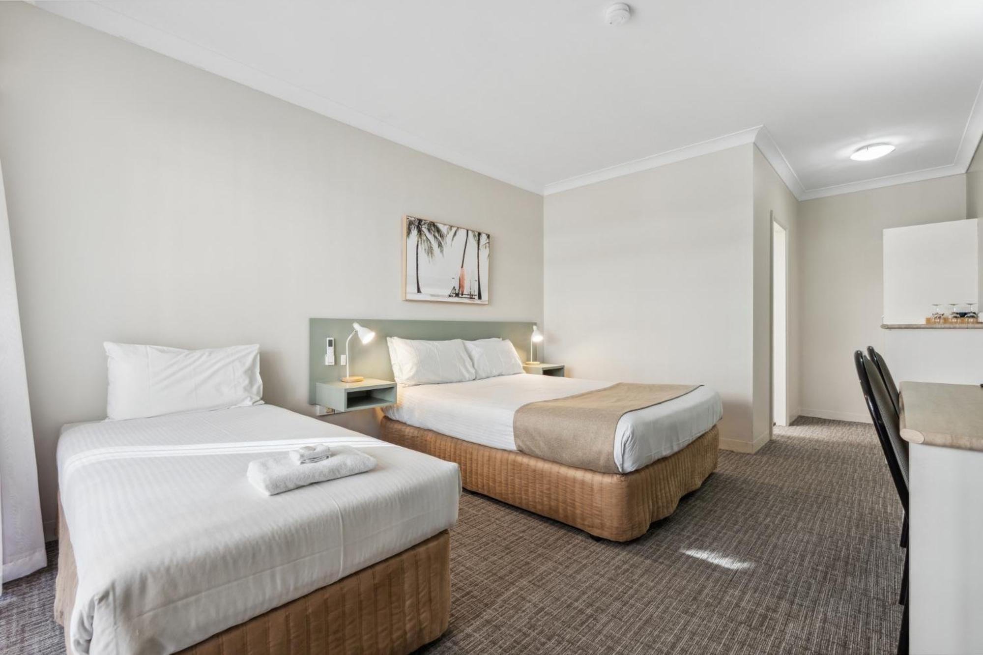 Econo Lodge Dockside Glenelg Аделейд Екстериор снимка